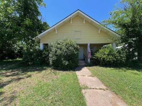 408 Arch Street, Baird, TX 79504
