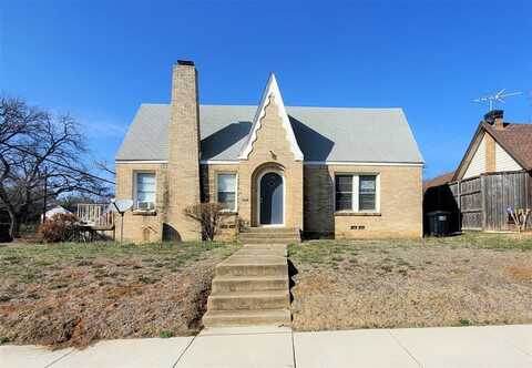 2801 Primrose Avenue, Fort Worth, TX 76111