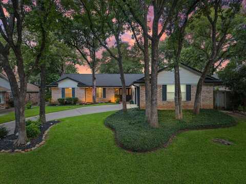 4700 Valleycrest Drive, Arlington, TX 76013