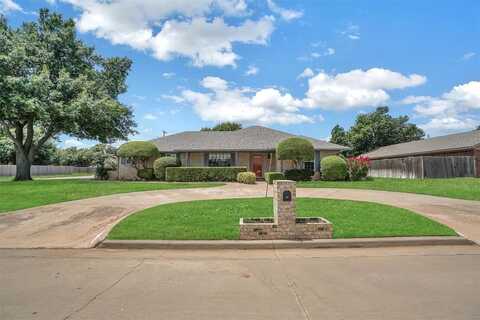 801 Cambridge Drive, Altus, OK 73521