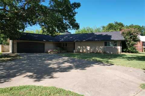 600 Diamond Street, Holdenville, OK 74848