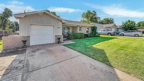 309 S 24th Street, Clinton, OK 73601