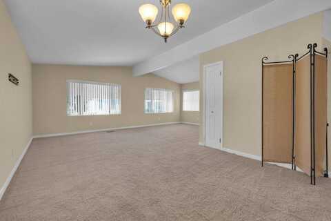 1212 H Street, Ramona, CA 92065