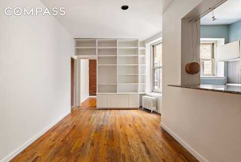 25 Charles Street, New York, NY 10014