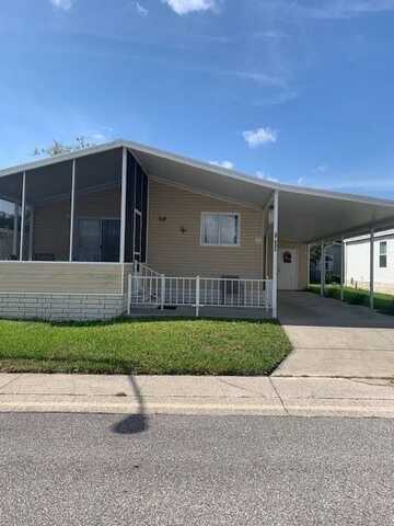 5830 Naples Dr, Zephyrhills, FL 33540