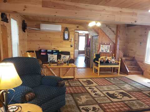 137 Balsam Ave, Caroga Lake, NY 12032