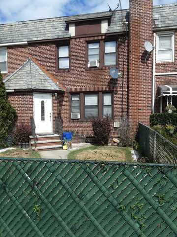 114-37 199th St, Saint Albans, NY 11412
