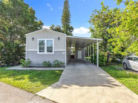 544 Zebra Dr, North Fort Myers, FL 33917