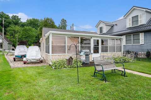 61463 E. Donald Roadway, Vandalia, MI 49095