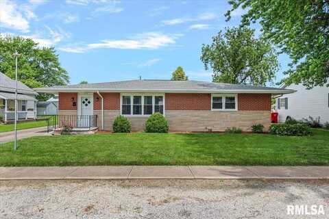 205 E 3RD Street, Pleasant Plains, IL 62677