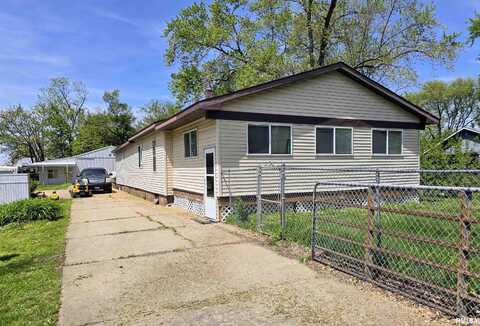 13595 1ST Street, Pekin, IL 61554