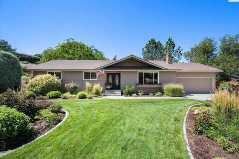1345 Scenic Dr., Prosser, WA 99350