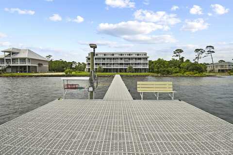 5539 Soundside Dr, Gulf Breeze, FL 32563