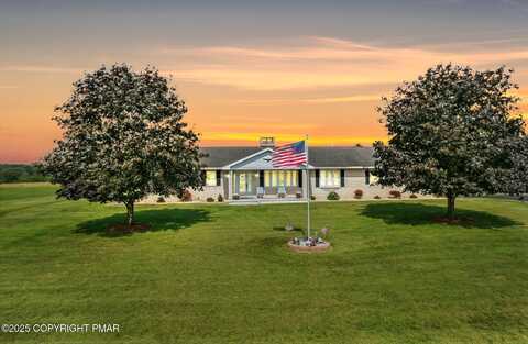 587 Spring House Road, Lehighton, PA 18235