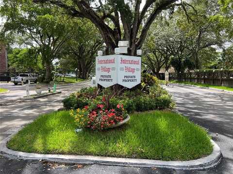 3760 Inverrary Dr, Lauderhill, FL 33319