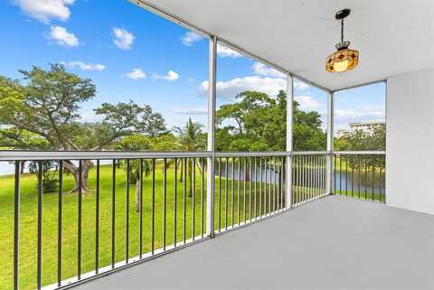 3010 N Course Dr, Pompano Beach, FL 33069