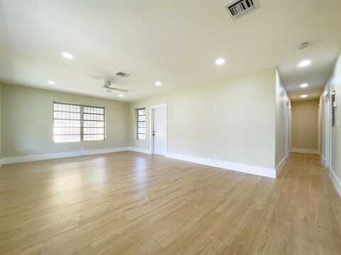 2287 NW 63rd St, Miami, FL 33147
