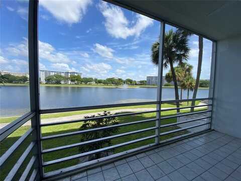 2801 N Palm Aire Dr, Pompano Beach, FL 33069