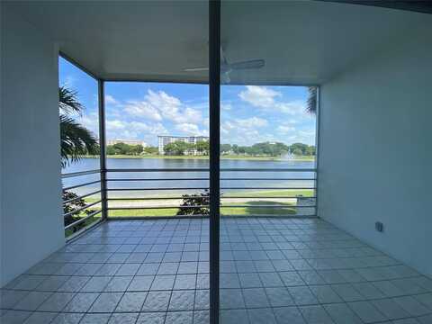 2801 N Palm Aire Dr, Pompano Beach, FL 33069