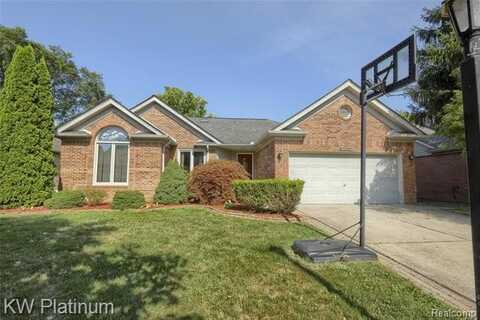 44000 Dunham Court, Clinton Township, MI 48038