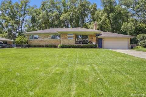 53223 Mark Drive, Shelby, MI 48316