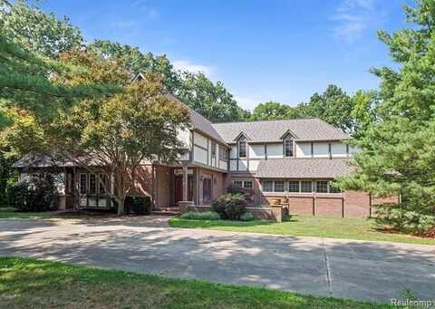 4759 Cecelia Ann Avenue, Clarkston, MI 48346