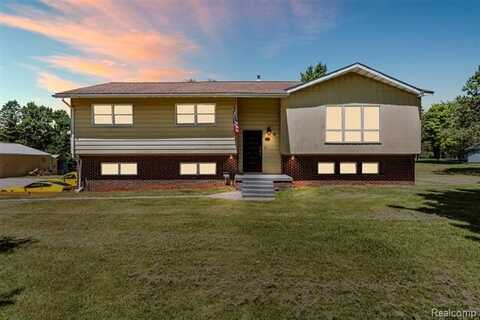 12075 Doane Road, South Lyon, MI 48178
