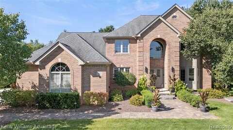 23613 Copperwood Drive W, South Lyon, MI 48178