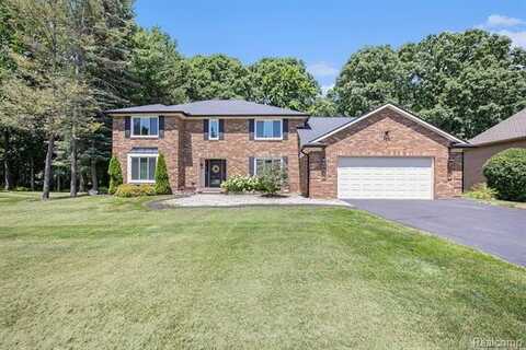 6644 Deer Ridge Drive, Clarkston, MI 48348