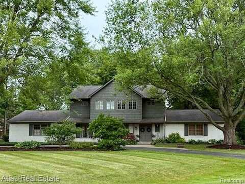 5308 Echo Road, Bloomfield Hills, MI 48302