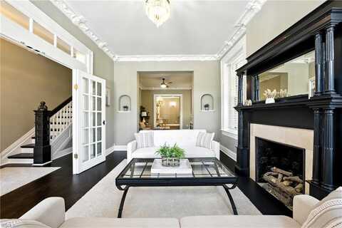419 Court Street, Portsmouth, VA 23704