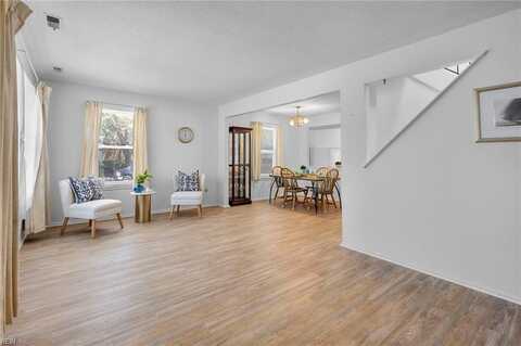 136 Tower Drive, Virginia Beach, VA 23462
