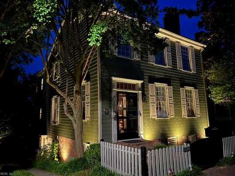 338 S Church Street, Smithfield, VA 23430