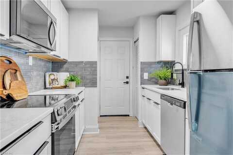2042 Stonehurst Street, Chesapeake, VA 23324