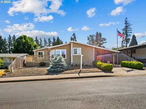 1015 OAK ST, Silverton, OR 97381