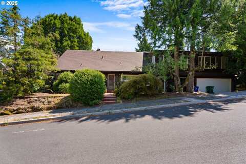 7580 S HOOD AVE, Portland, OR 97219