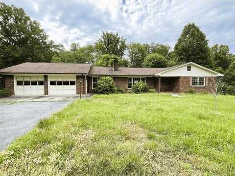 460 MASSEY RD, Stuart, VA 24171