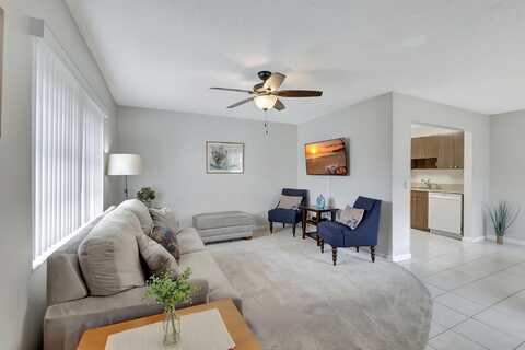 479 Burgundy J, Delray Beach, FL 33484