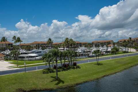 901 Seafarer Circle, Jupiter, FL 33477