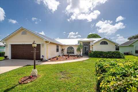 6719 NW Dorothy Street, Port Saint Lucie, FL 34983