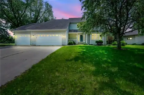 2326 Snowbird Lane, North Mankato, MN 56003