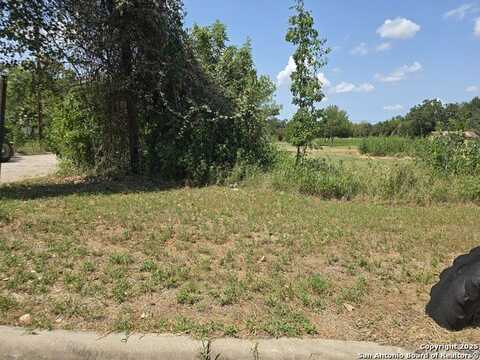 407 4TH E, Rockdale, TX 76567