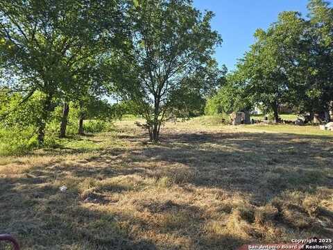 407 4TH E, Rockdale, TX 76567