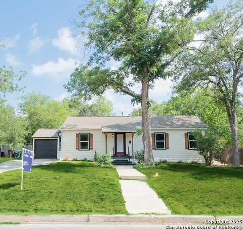 221 Larchmont, San Antonio, TX 78209