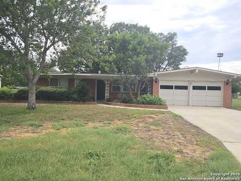 201 Trudy Ln, Universal City, TX 78148