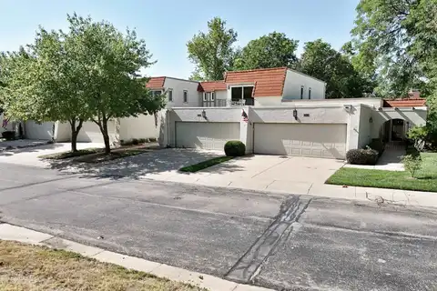 10 E Via Roma Dr, Wichita, KS 67230