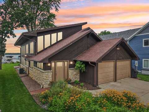5006 Card Avenue, Mc Farland, WI 53558
