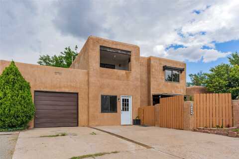 2711 Plazuela Serena, Santa Fe, NM 87505