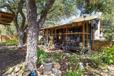 335 Flatrock Drive, Canyon Lake, TX 78133