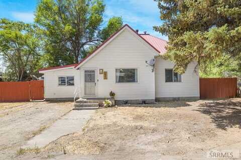 2031 Lawrence Lane, Blackfoot, ID 83221